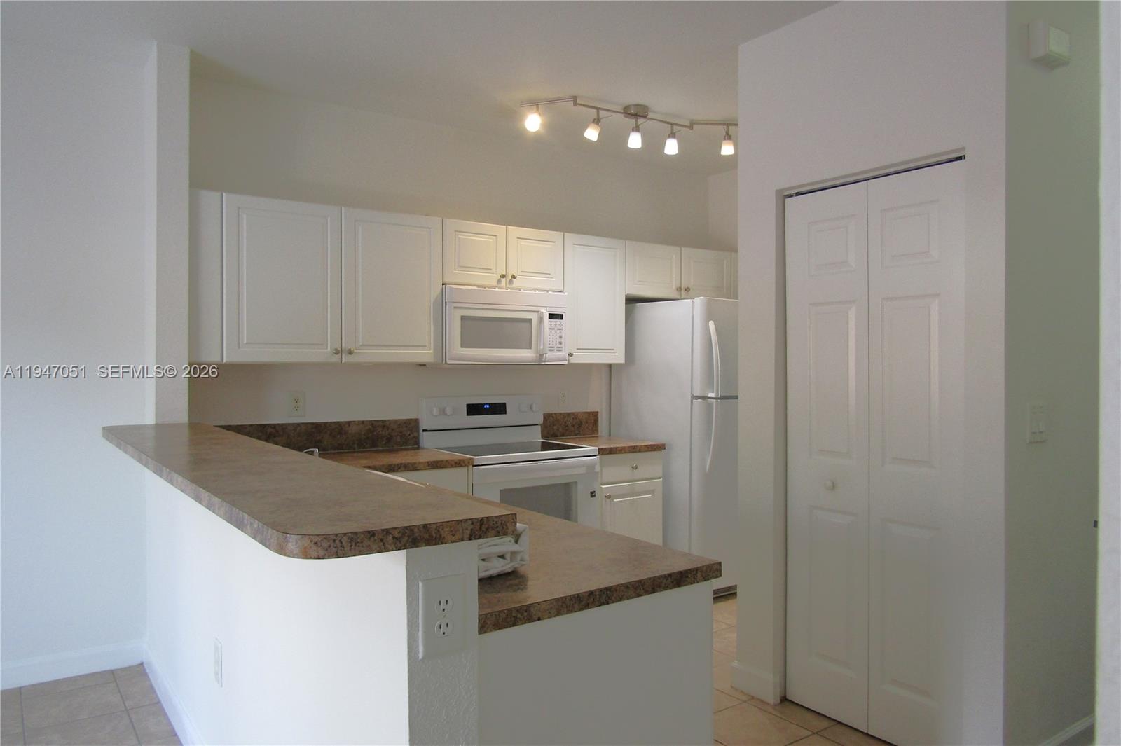 1485 Northeast 33rd Road, Unit 1011 Homestead, FL 33033 - Photo 10 of 27