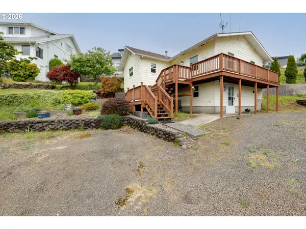 $389,000 | 97 Dresden Street, Astoria, OR 97103