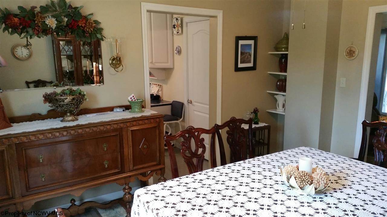 206 Reeves Avenue Fairmont, WV 26554 - Photo 11 of 20 Gallery Image 11