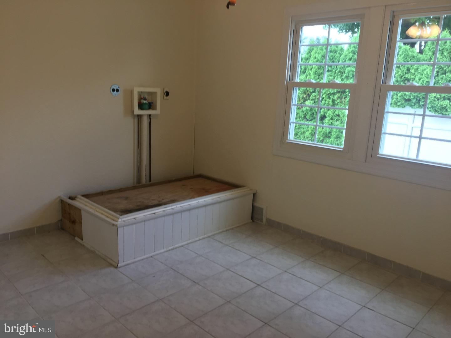 1148 Butztown Road Bethlehem, PA 18017 - Photo 8 of 18 Gallery Image 8