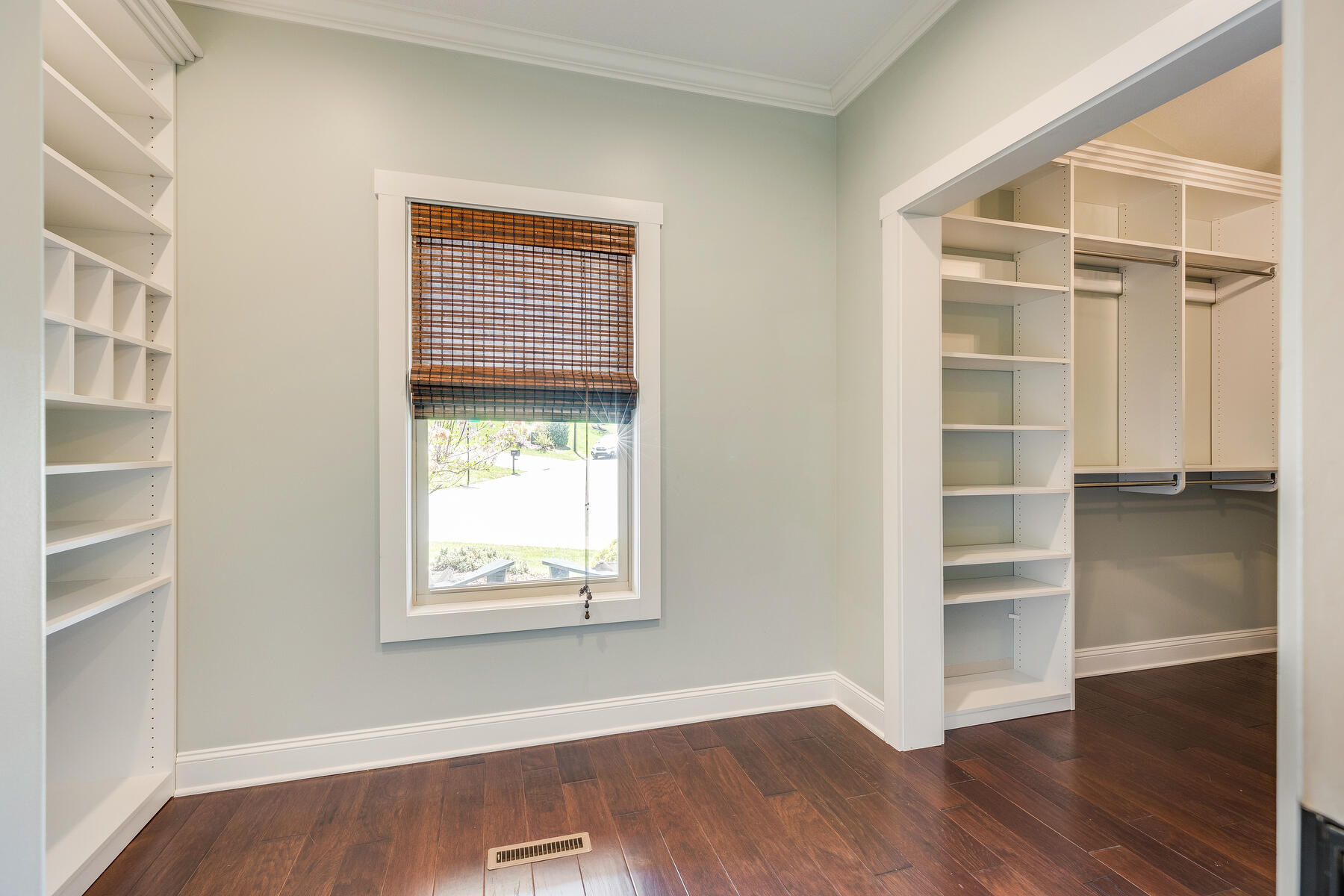 2625 Edinburgh Channel Road Kingsport, TN 37664 - Photo 41 of 104 136