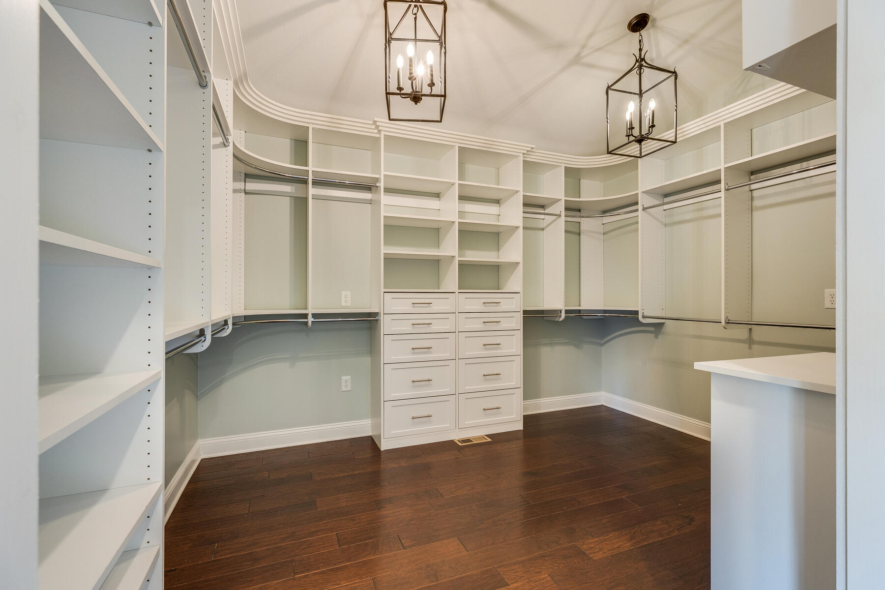 2625 Edinburgh Channel Road Kingsport, TN 37664 - Photo 42 of 104 137