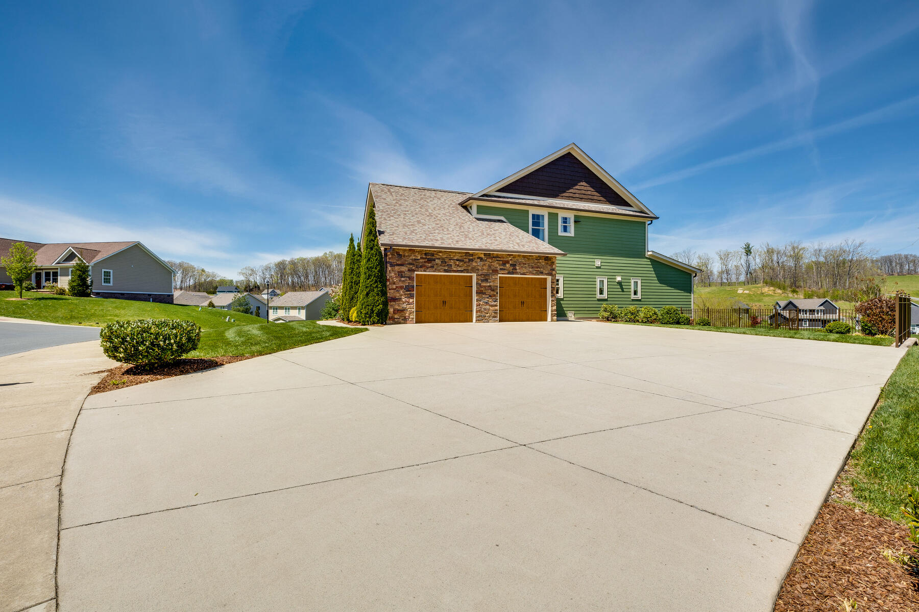 2625 Edinburgh Channel Road Kingsport, TN 37664 - Photo 7 of 104 103