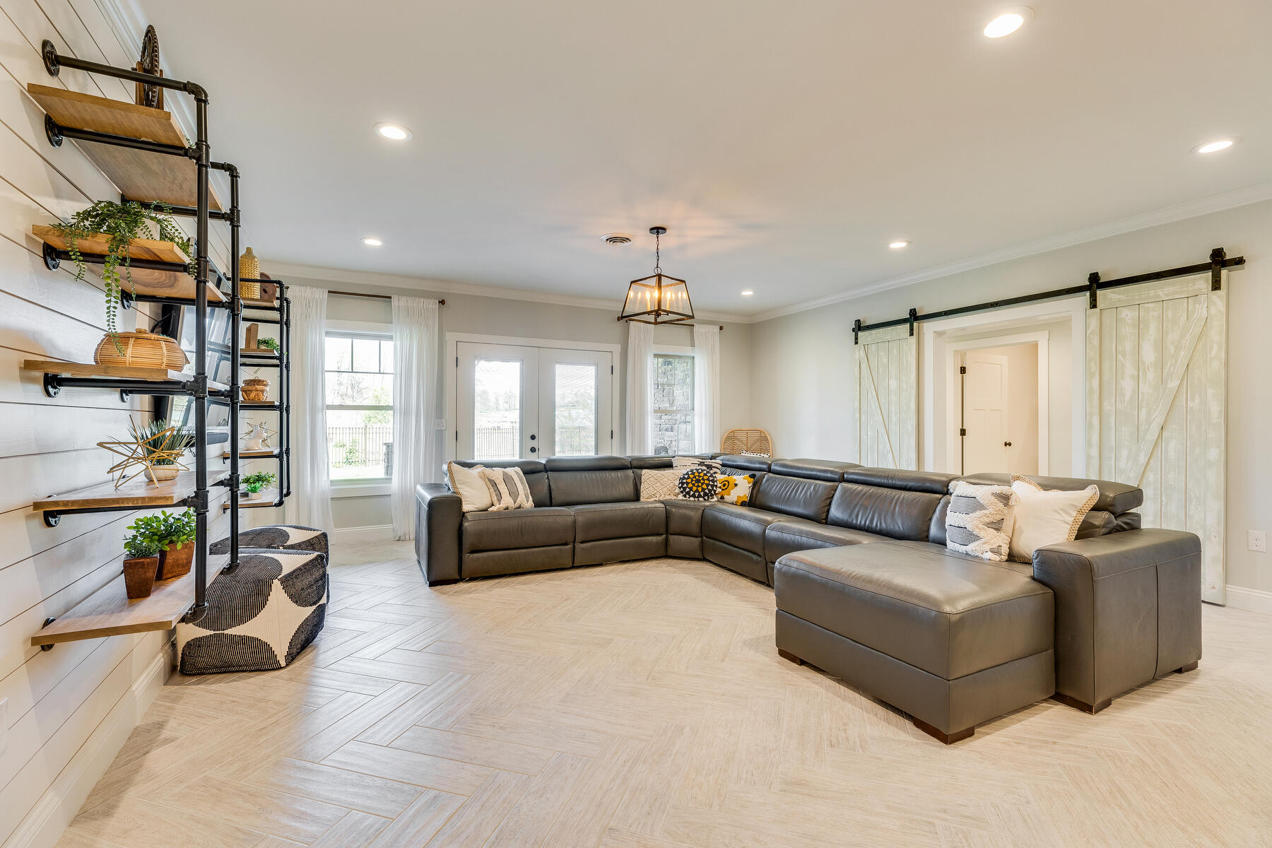 2625 Edinburgh Channel Road Kingsport, TN 37664 - Photo 81 of 104 170