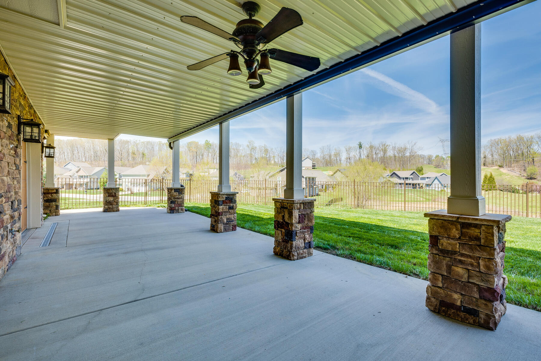 2625 Edinburgh Channel Road Kingsport, TN 37664 - Photo 96 of 104 185
