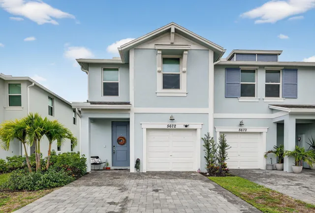 $422,900 | 5672 Southeast Edgewater Circle, Stuart, FL 34997