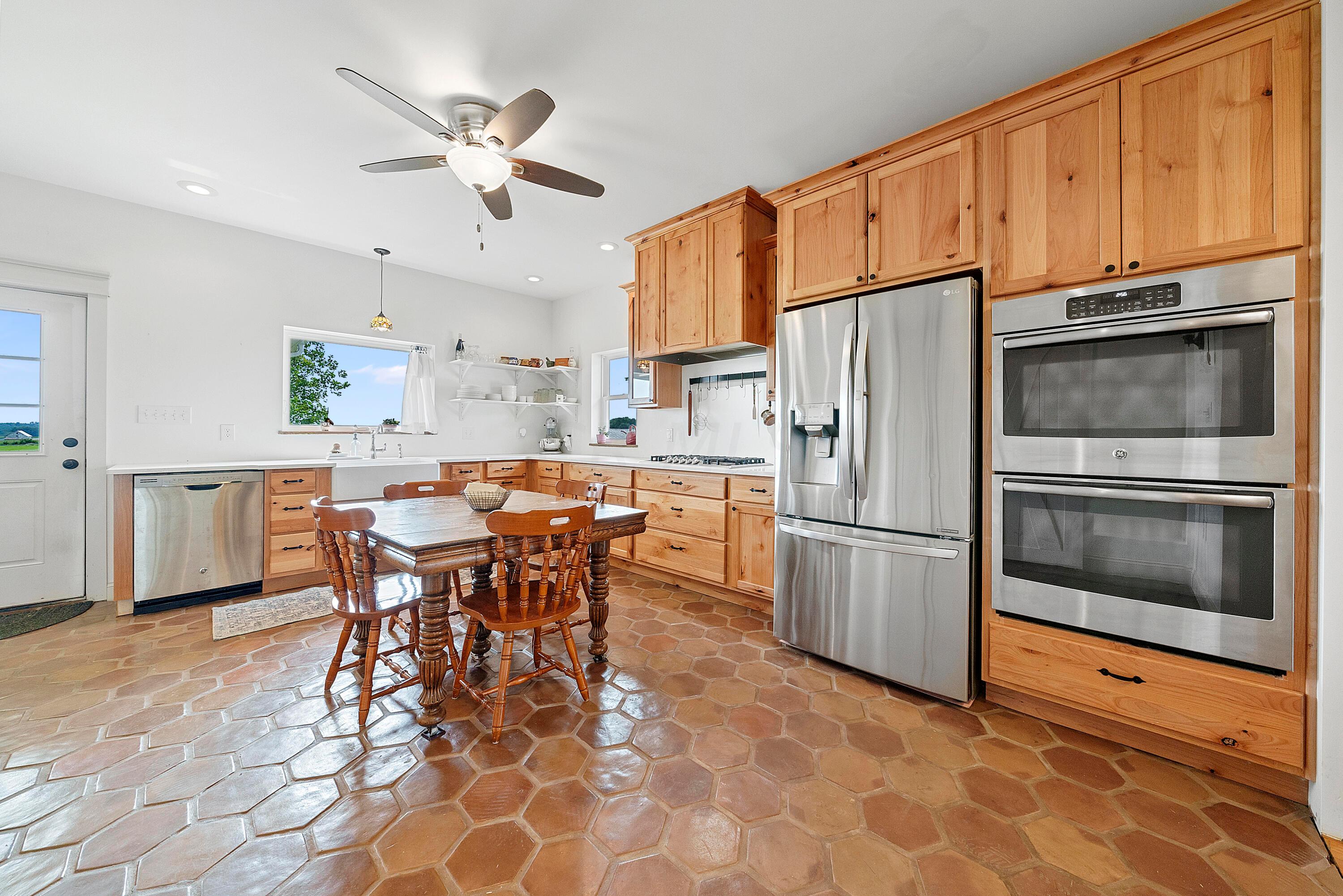 3006 Weaver Road Mount Vernon, OH 43050 - Photo 9 of 51 DSC06657