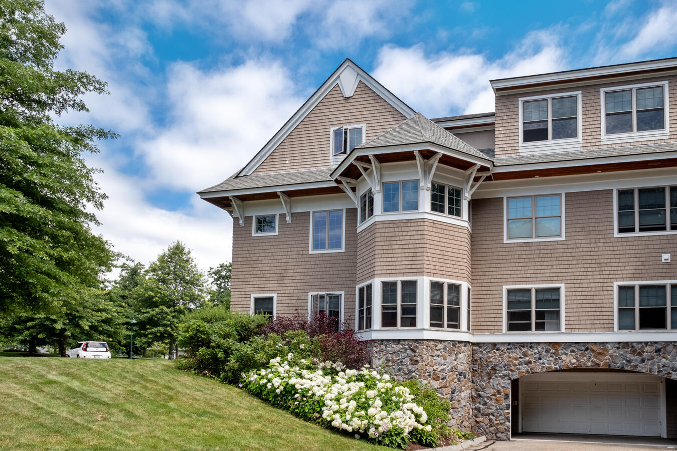 100 Shepard's Cove Road, Unit F306 Kittery, ME 03904 - Photo 23 of 31 Garage entrance