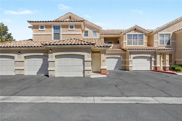 $275,000 | 5855 Valley Drive, Unit 2043, North Las Vegas, NV 89031