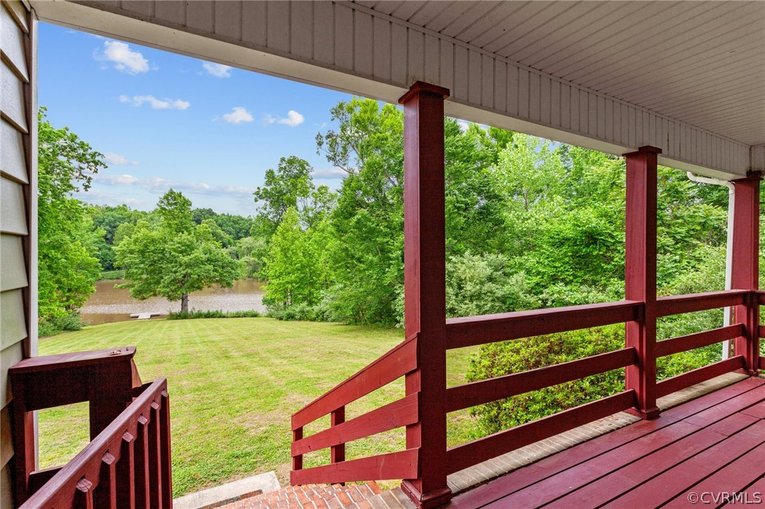 1692 Miller Lk Road Rice, VA 23966 - Photo 30 of 35 a view of a yard from a balcony