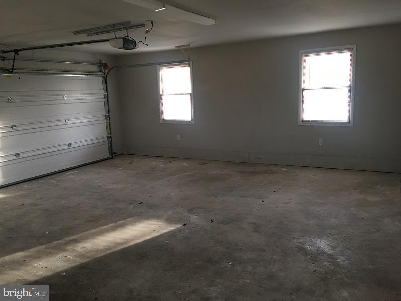 3802 Mills Road Sharpsburg, MD 21782 - Photo 3 of 21 insode garage