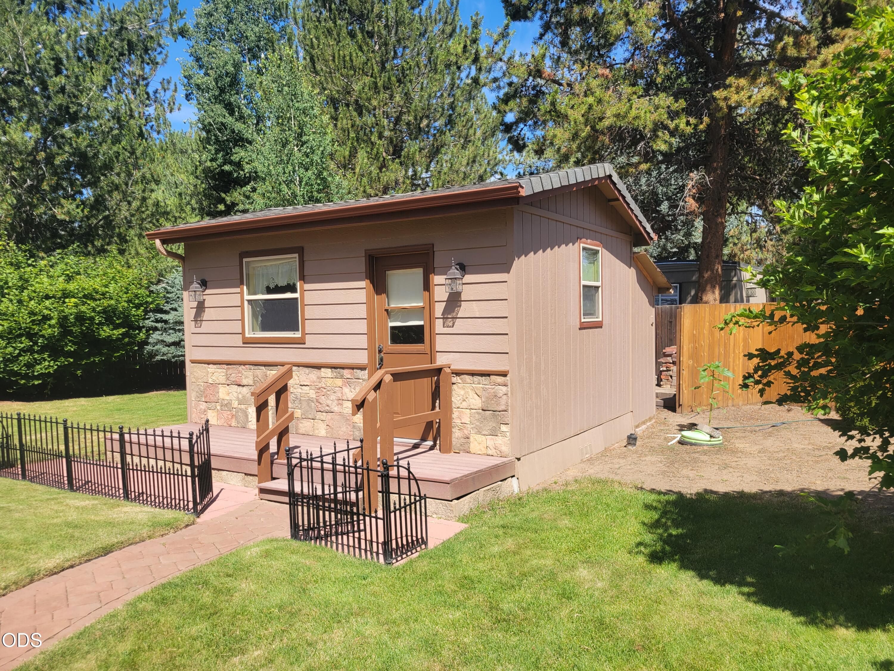 21140 Wilderness Way Bend, OR 97702 - Photo 64 of 101