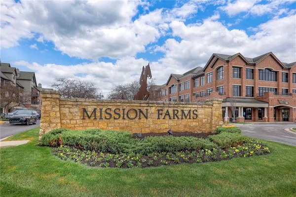 $399,000 | 10531 Mission Road, Unit 207, Leawood, KS 66206