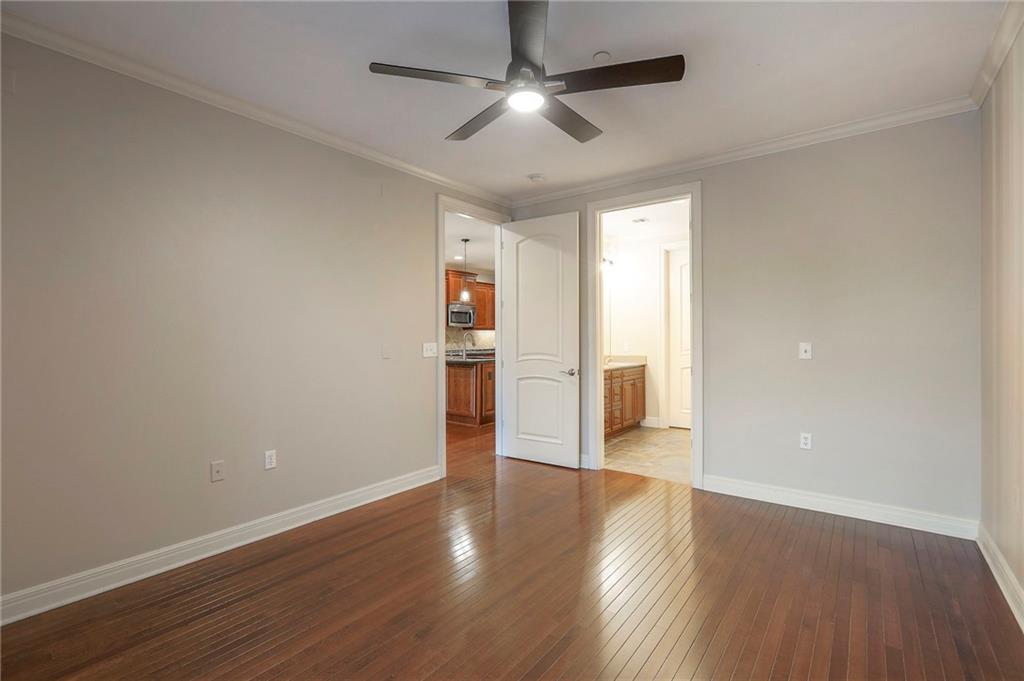 10531 Mission Road, Unit 207 Leawood, KS 66206 - Photo 18 of 34