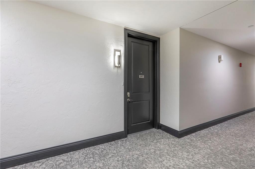 10531 Mission Road, Unit 207 Leawood, KS 66206 - Photo 28 of 34