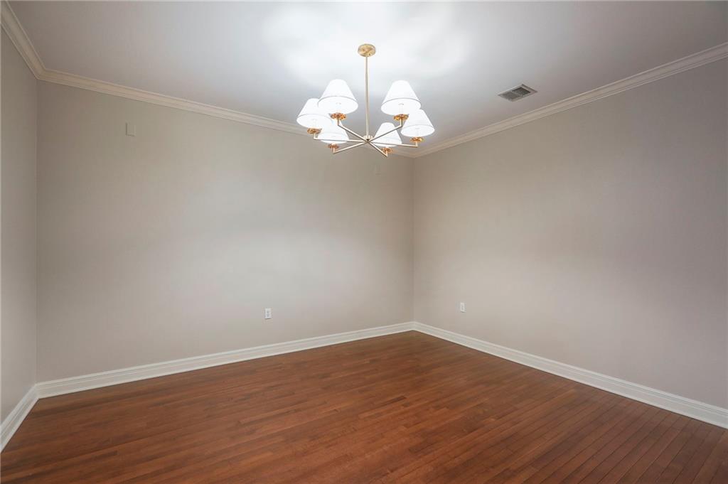 10531 Mission Road, Unit 207 Leawood, KS 66206 - Photo 3 of 34