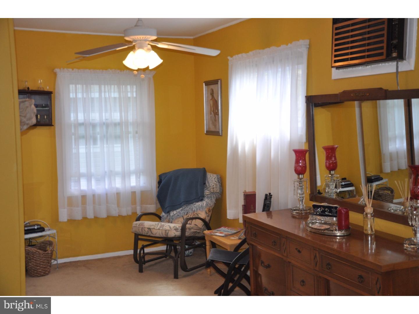 20 Petunia Road Levittown, PA 19056 - Photo 14 of 22 Bedroom - Main