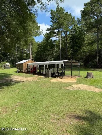 $299,000 | 401 Montgomery Road Southwest, Summit, MS 39666