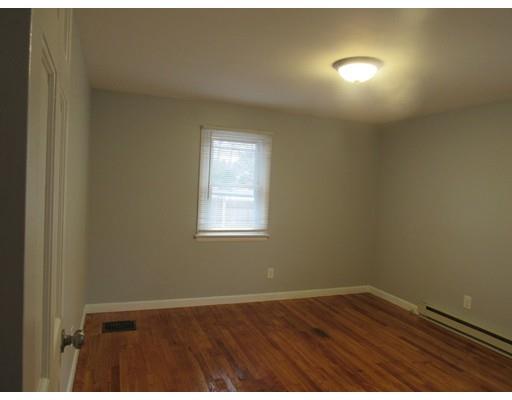 34 Saffron Circle Springfield, MA 01129 - Photo 8 of 14 Gallery Image 8