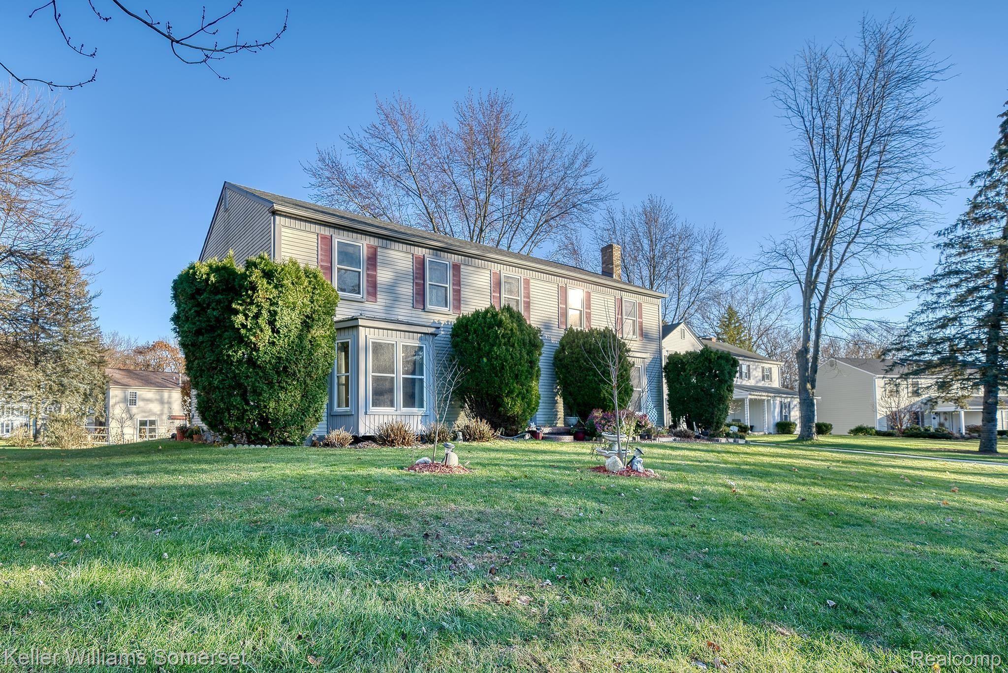36117 Fredericksburg Road Farmington, MI 48331 - Photo 2 of 45 DSC00996_50.jpg
