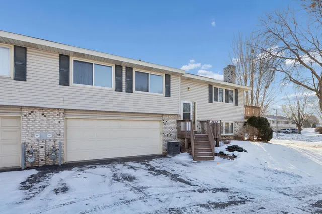 $230,000 | 8433 Yates Avenue North, Unit 6, Brooklyn Park, MN 55443