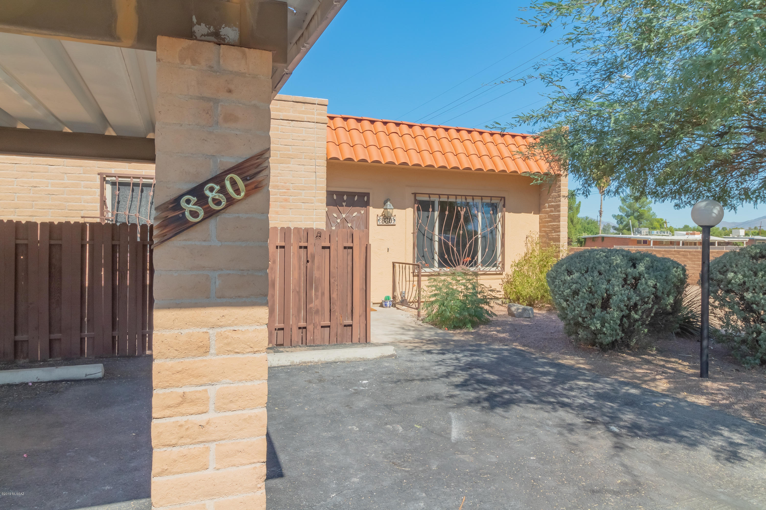 880 South Pantano Road Tucson, AZ 85710 - Photo 4 of 24 Gallery Image 4