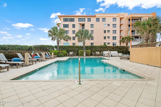 $975,000 | 755 N Highway, Unit 301, Indialantic, FL 32903