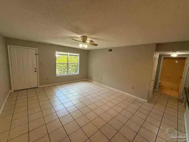 $1,135 | 6828 Hunt Street, Milton, FL 32570