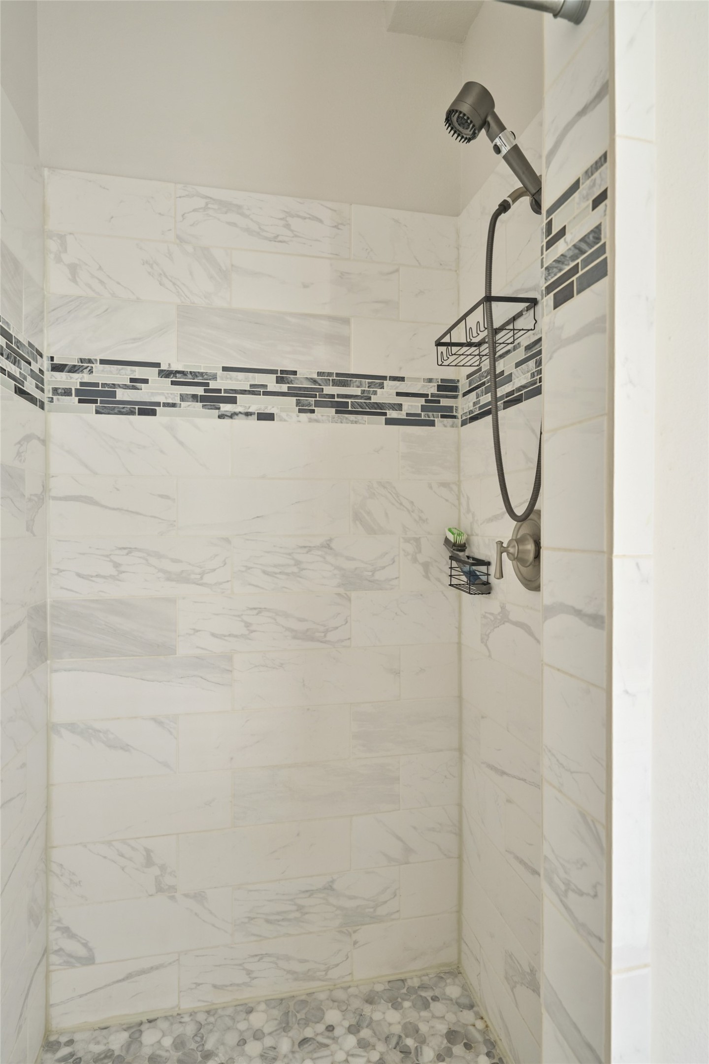 21718 Grassy Hill Lane Spring, TX 77388 - Photo 17 of 34 Primary bathroom shower