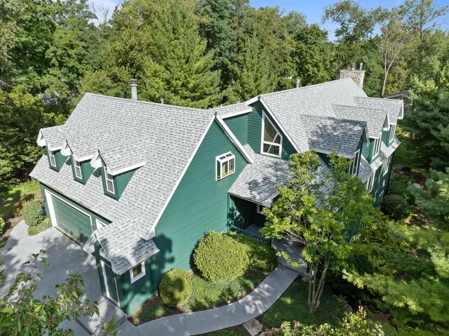 $1,475,000 | 765 Brickley Court, Fontana, WI 53125