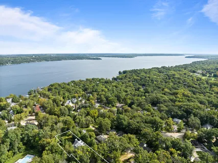 $1,475,000 | 765 Brickley Court, Fontana, WI 53125
