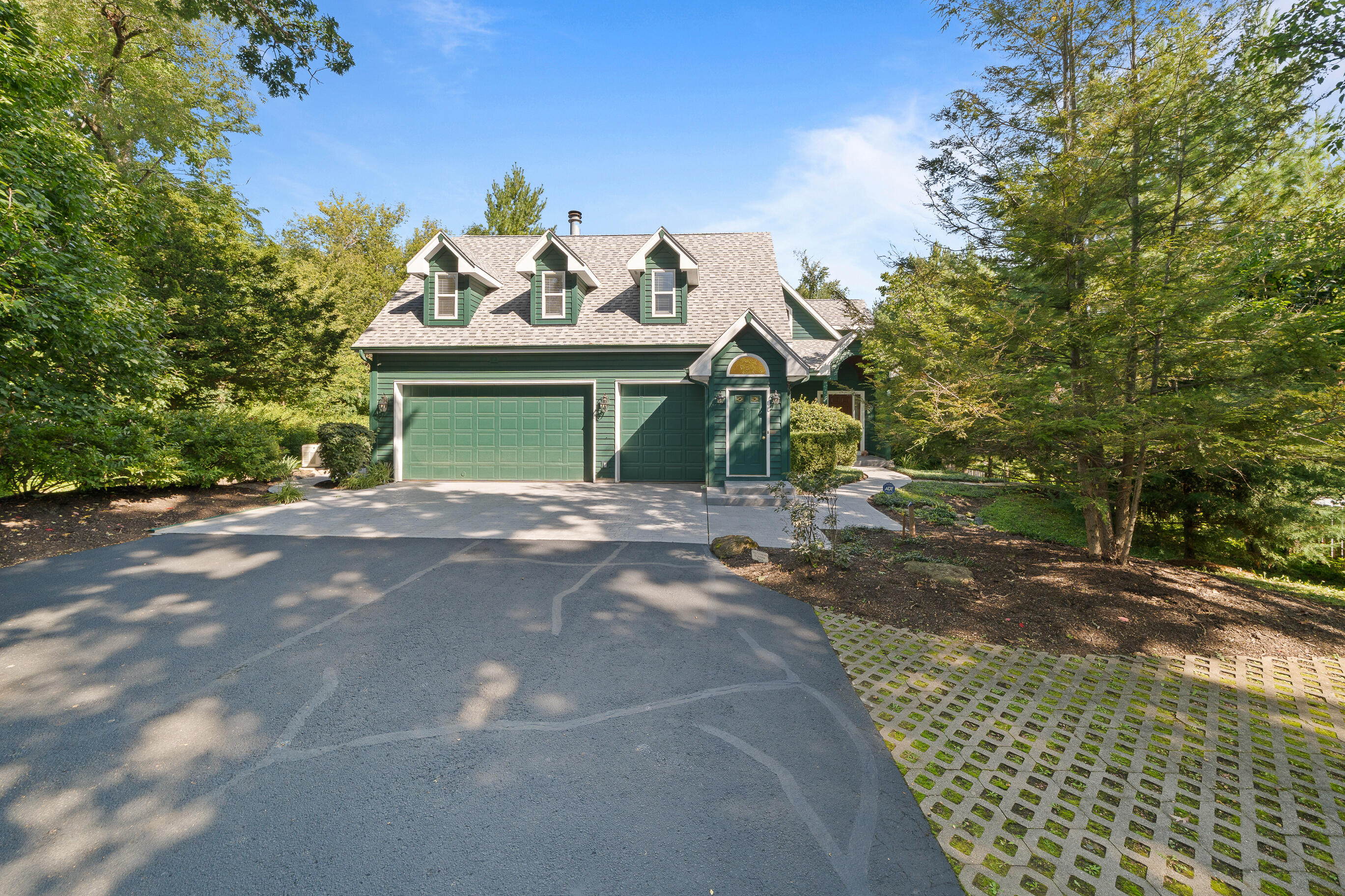 765 Brickley Court Fontana, WI 53125 - Photo 107 of 130 765 Brickley - Selects-26