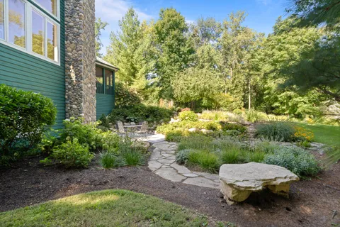 $1,475,000 | 765 Brickley Court, Fontana, WI 53125