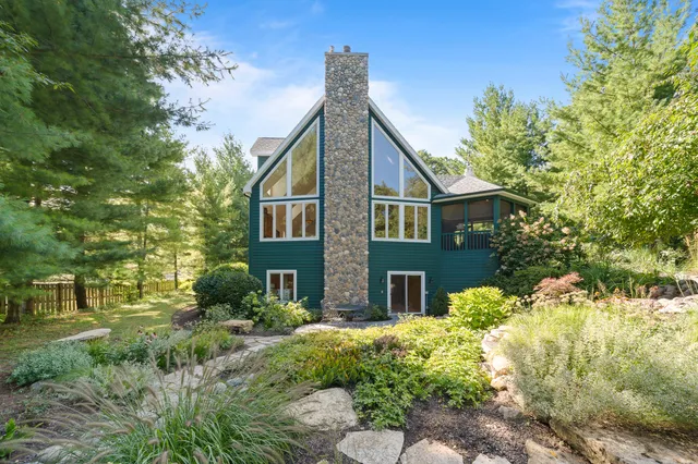 $1,475,000 | 765 Brickley Court, Fontana, WI 53125