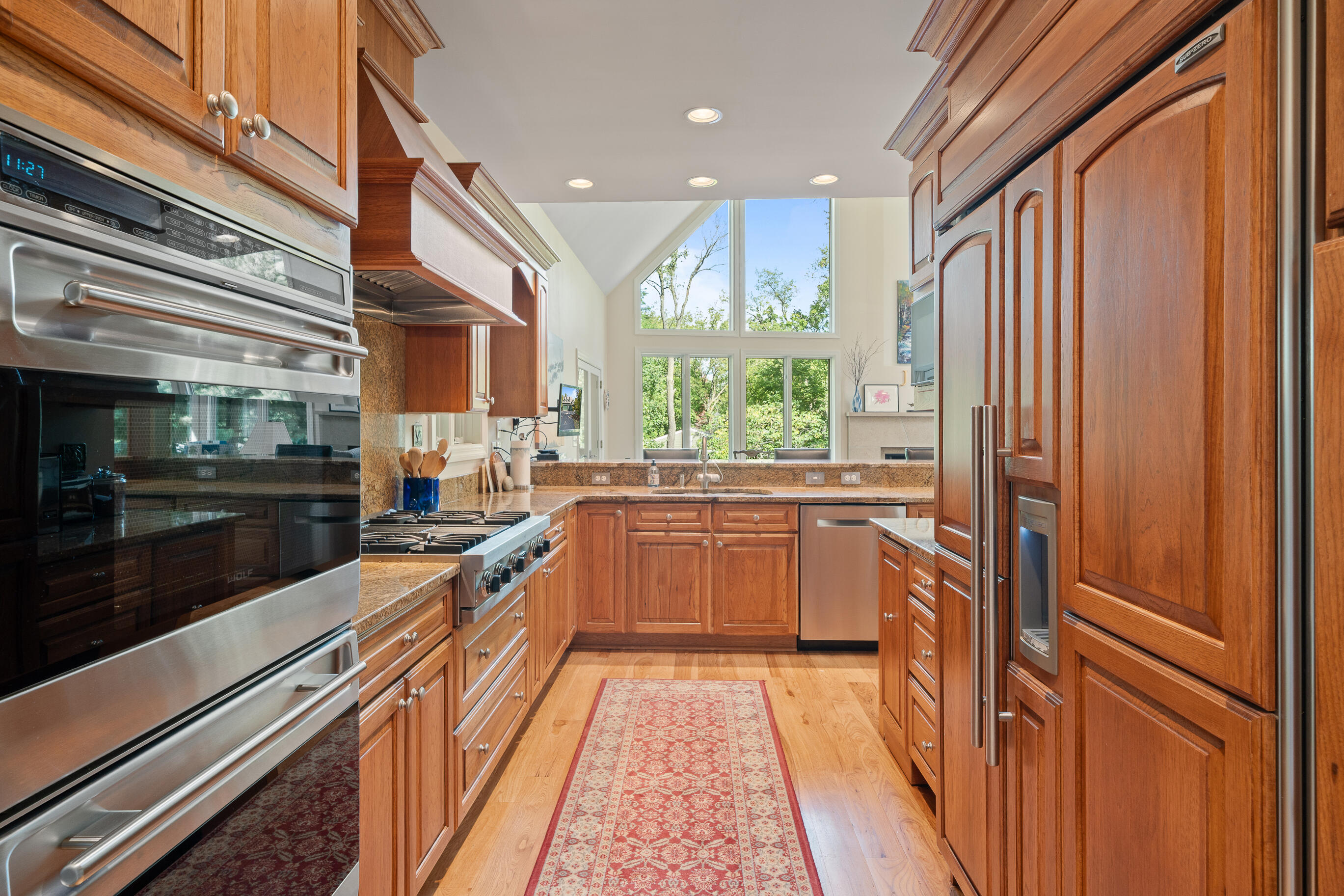 765 Brickley Court Fontana, WI 53125 - Photo 21 of 130 Kitchen