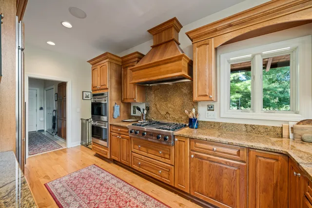 $1,475,000 | 765 Brickley Court, Fontana, WI 53125