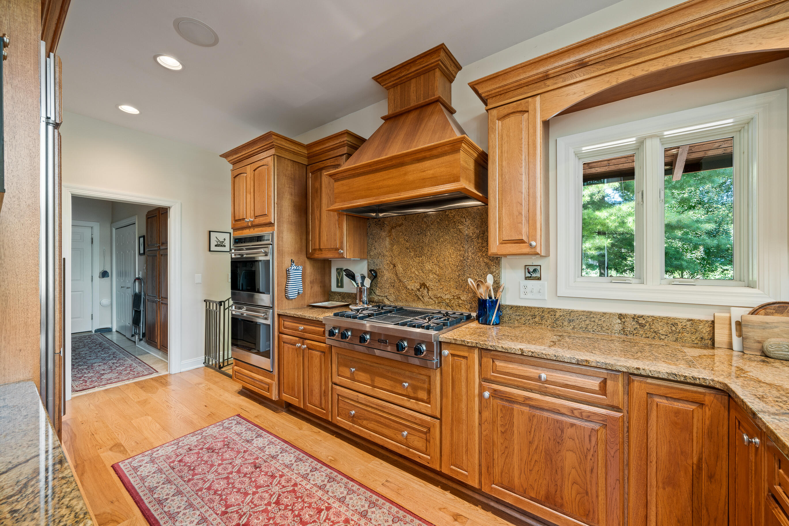765 Brickley Court Fontana, WI 53125 - Photo 24 of 130 Custom Kitchen