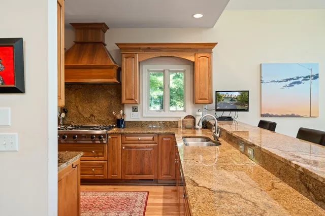 $1,475,000 | 765 Brickley Court, Fontana, WI 53125