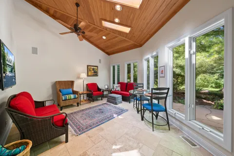 $1,475,000 | 765 Brickley Court, Fontana, WI 53125