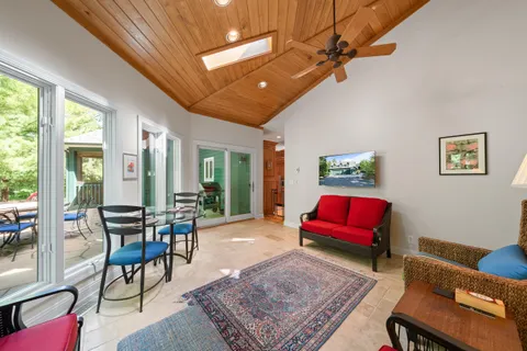 $1,475,000 | 765 Brickley Court, Fontana, WI 53125