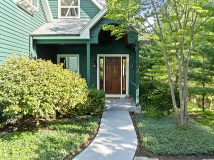 $1,475,000 | 765 Brickley Court, Fontana, WI 53125