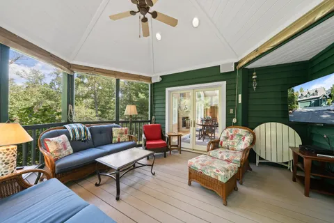 $1,475,000 | 765 Brickley Court, Fontana, WI 53125