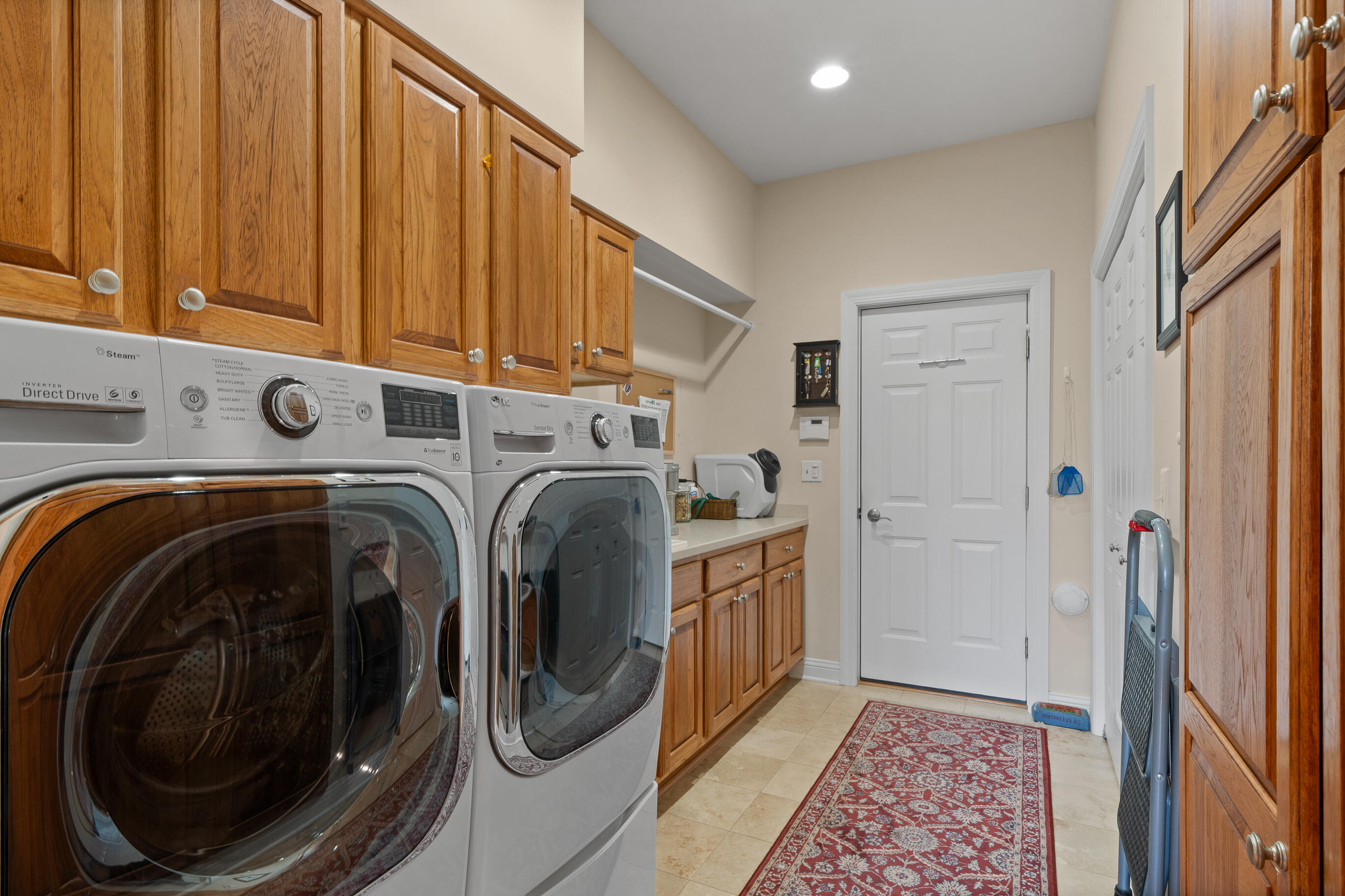 765 Brickley Court Fontana, WI 53125 - Photo 37 of 130 1st Floor Laundry