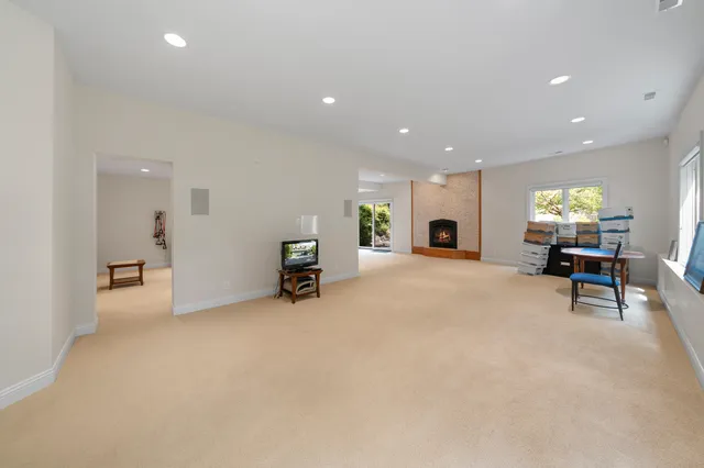 $1,475,000 | 765 Brickley Court, Fontana, WI 53125