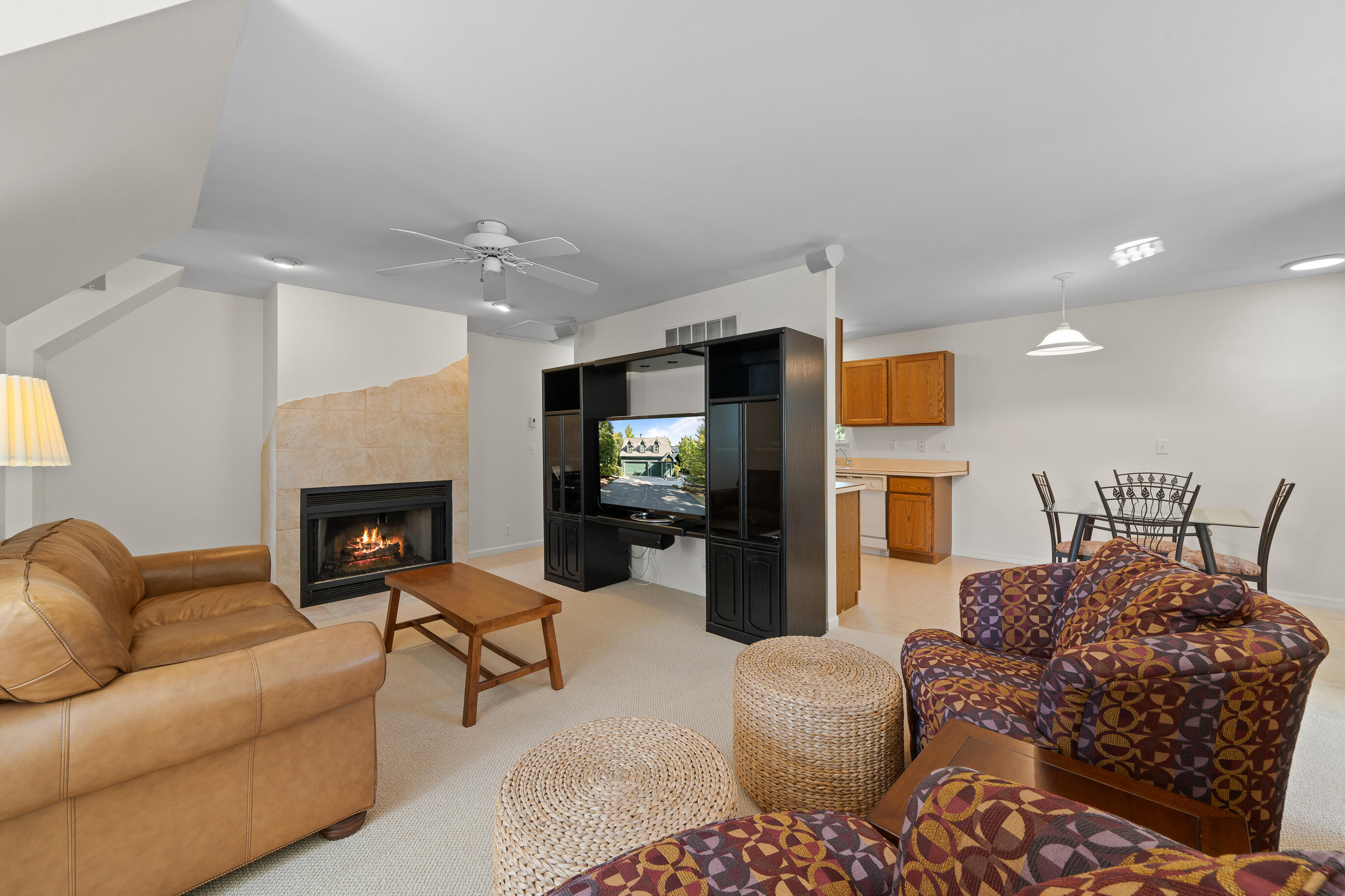 765 Brickley Court Fontana, WI 53125 - Photo 59 of 130 Apartment Family Room