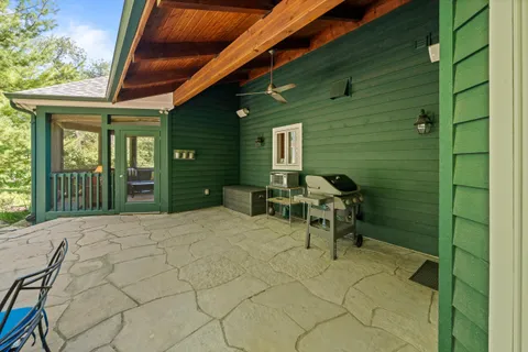 $1,475,000 | 765 Brickley Court, Fontana, WI 53125