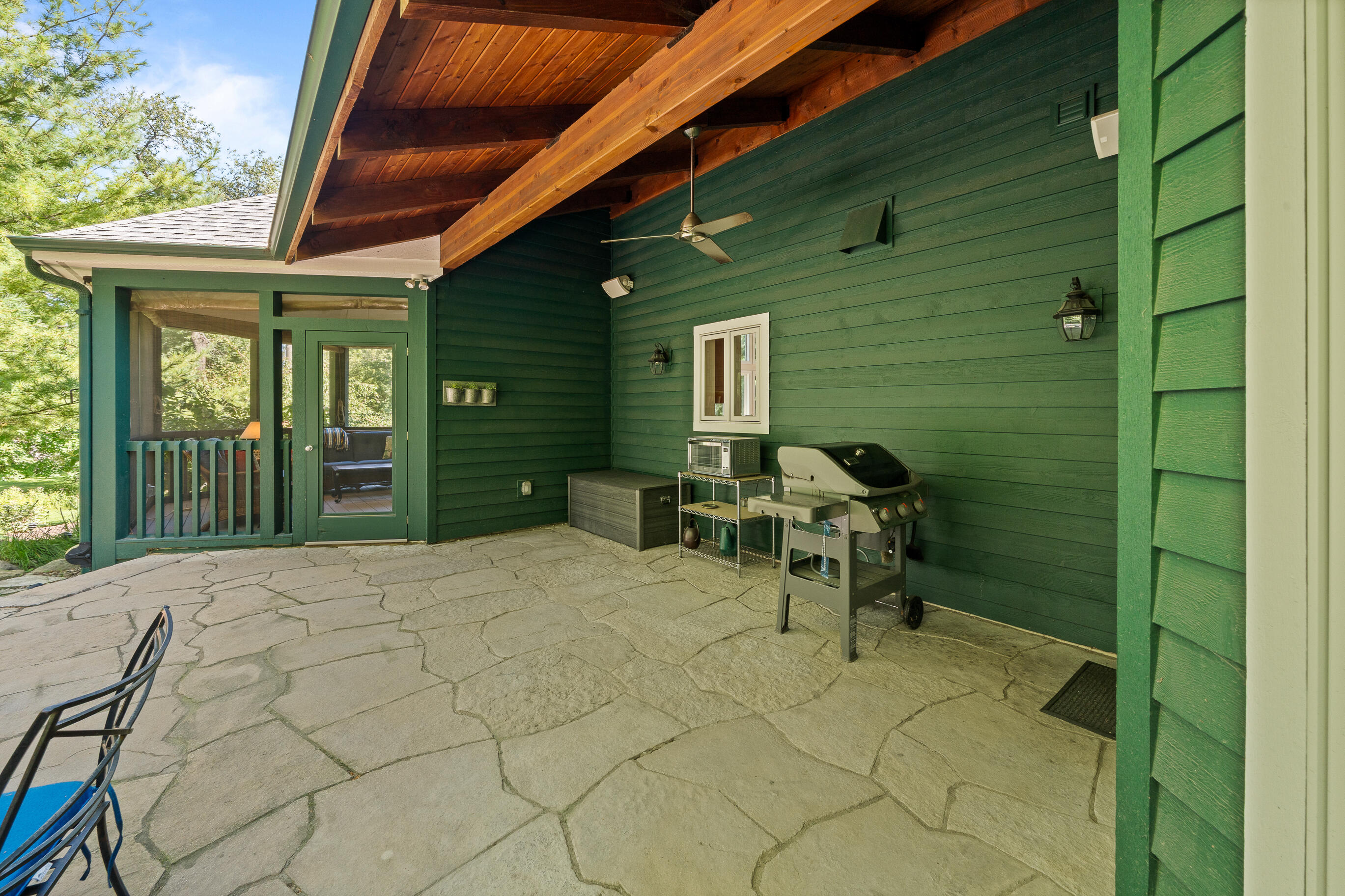 765 Brickley Court Fontana, WI 53125 - Photo 71 of 130 Patio