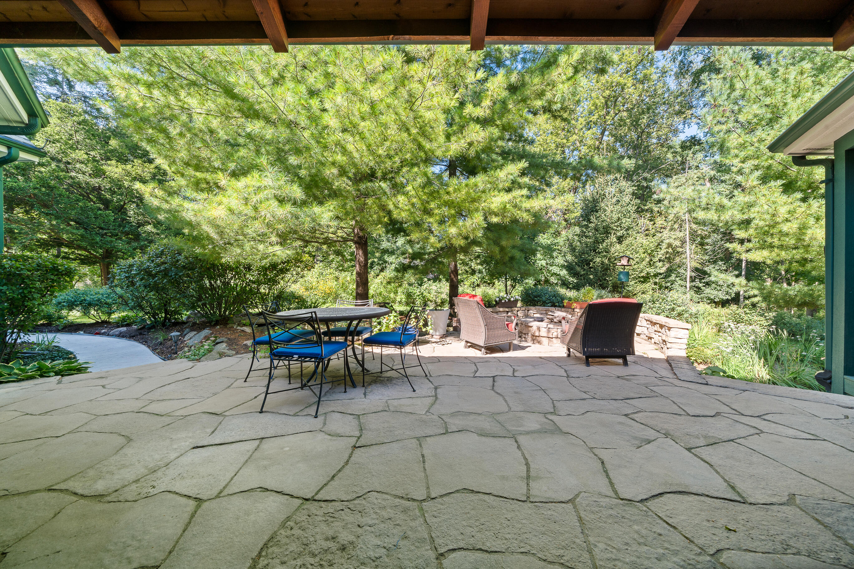 765 Brickley Court Fontana, WI 53125 - Photo 72 of 130 Patio