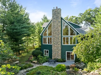 $1,475,000 | 765 Brickley Court, Fontana, WI 53125