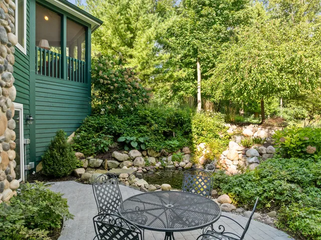 $1,475,000 | 765 Brickley Court, Fontana, WI 53125